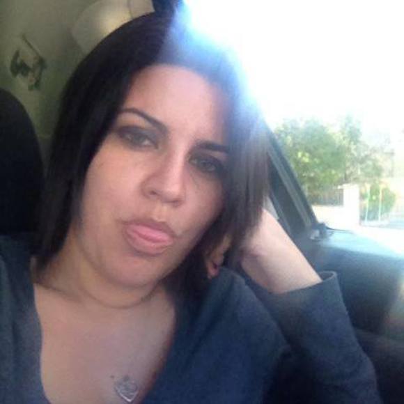 Profile Picture of Evie Galioto (@flippy80) on Poshmark