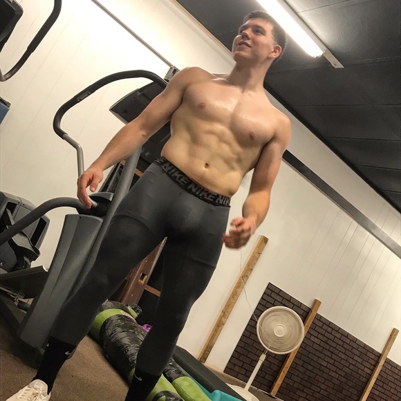 Profile Picture of Jesse Kosakowski (@jessejames_koz) on Poshmark