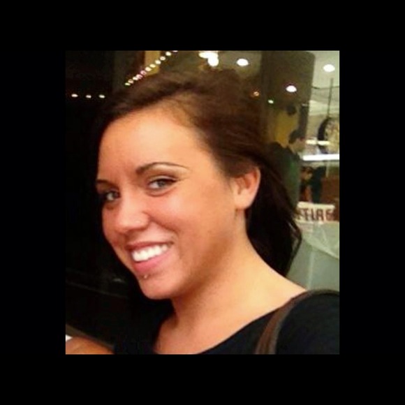 Profile Picture of Donna Maloney (@dmaloney1240) on Poshmark