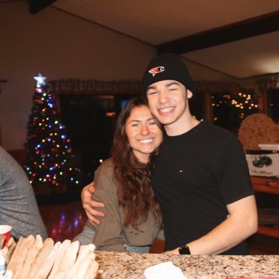 Profile Picture of Dlow (@d_low27) on Twitter