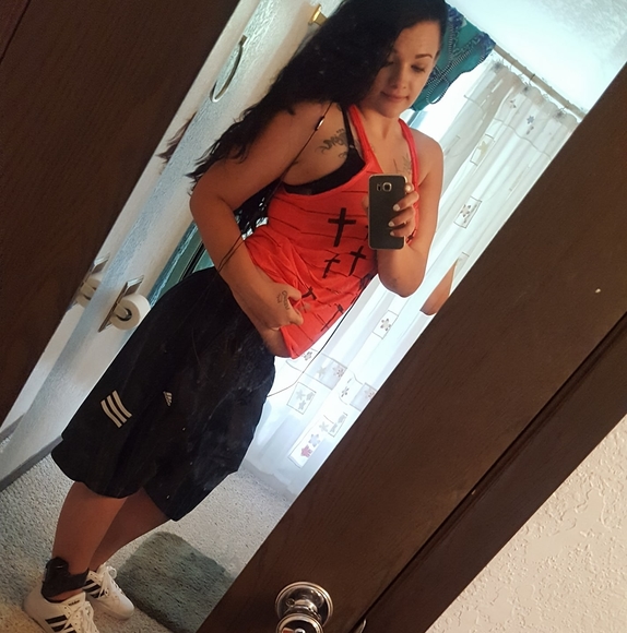 Profile Picture of Jade Chavez (@jadechavez759) on Poshmark