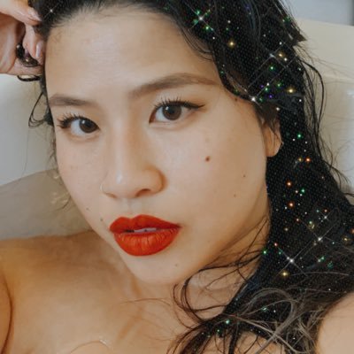 Profile Picture of Michelle Lin #BlackLivesMatter (@sadwitheyebrows) on Twitter