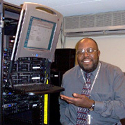 Profile Picture of Larry Shields (@BarryLarry) on Twitter