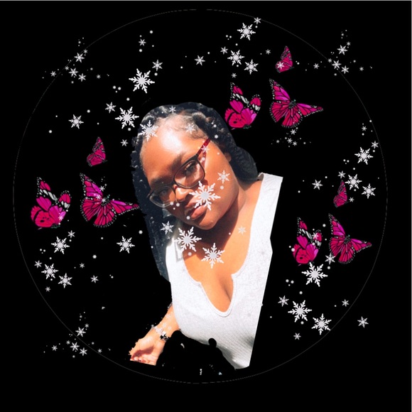 Profile Picture of Jertanga Celestine (@jertanga15) on Poshmark