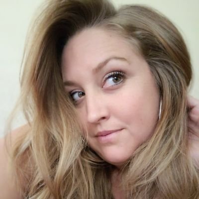 Profile Picture of Kim Bryan (@MABwifey) on Twitter