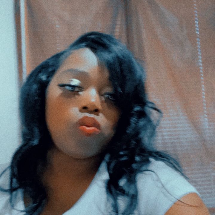 Profile Picture of donnawolfe305 (@@donnawolfe305) on Tiktok