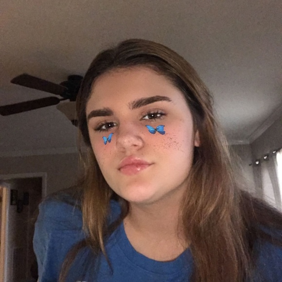 Profile Picture of Morgan Schultz (@msjewell2021) on Poshmark