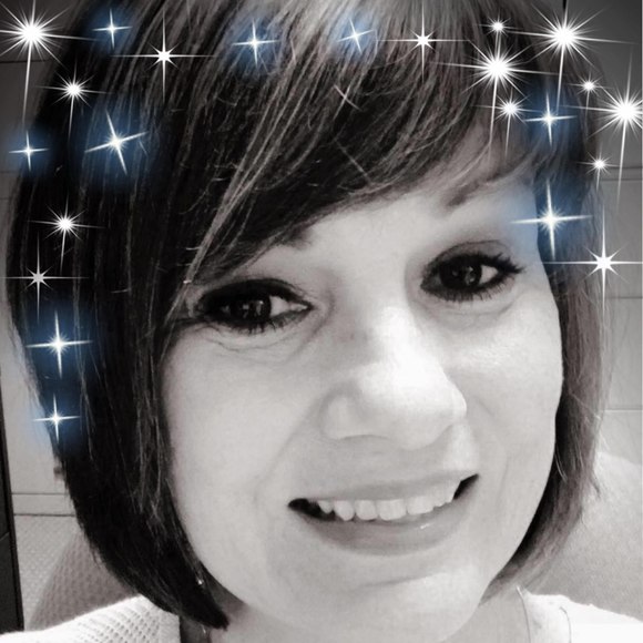 Profile Picture of Sherry Coffelt (@tinky657) on Poshmark