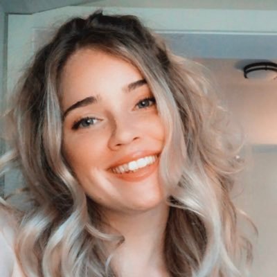 Profile Picture of Rebecca Bills (@bills_rebecca) on Twitter