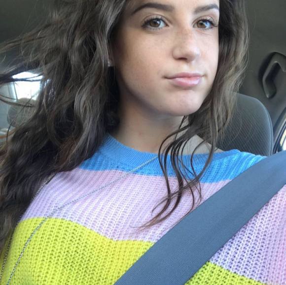 Cierra Hales - Poshmark Profile Picture of Cierra Hales (@cierrahales) on Poshmark