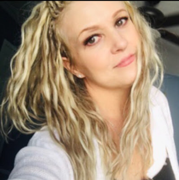 Profile Picture of Kym Causey (@kcqueen1970) on Poshmark