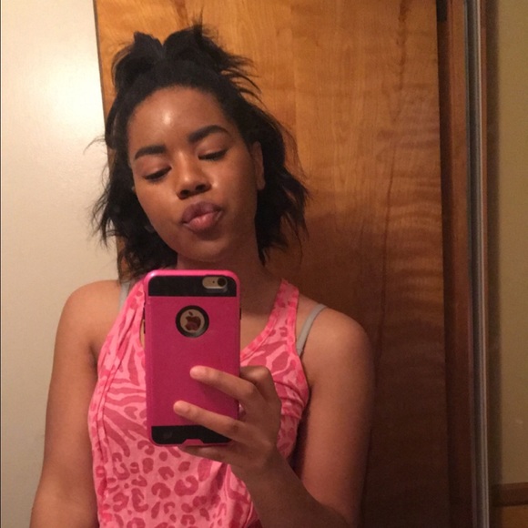 Profile Picture of Shawna Reid (@sreid125) on Poshmark