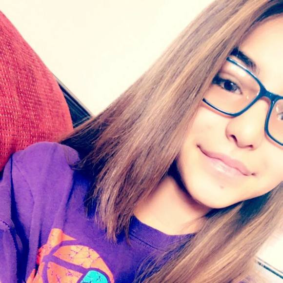 Profile Picture of Kendra Poppe (@kpoppearriaza) on Poshmark