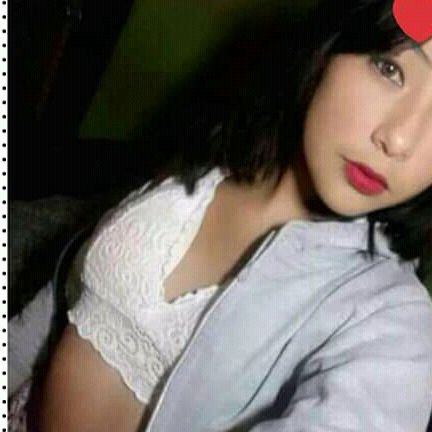 Profile Picture of elenacuray (@elenacuray) on Tiktok