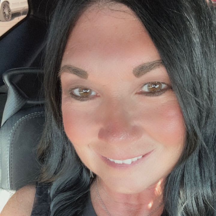 Profile Picture of Lisa Munroe (@lisamunroe6) on Tiktok