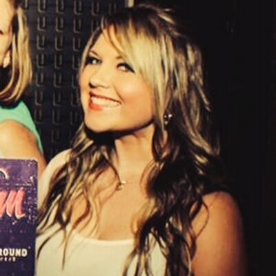 Profile Picture of Lisa McNamee (@23_mcnamee) on Twitter