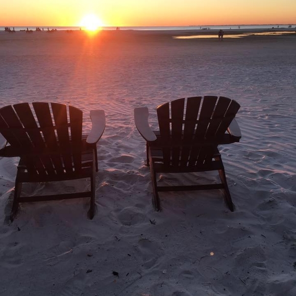 Profile Picture of Tammy Walters (@tamlynwalters) on Poshmark