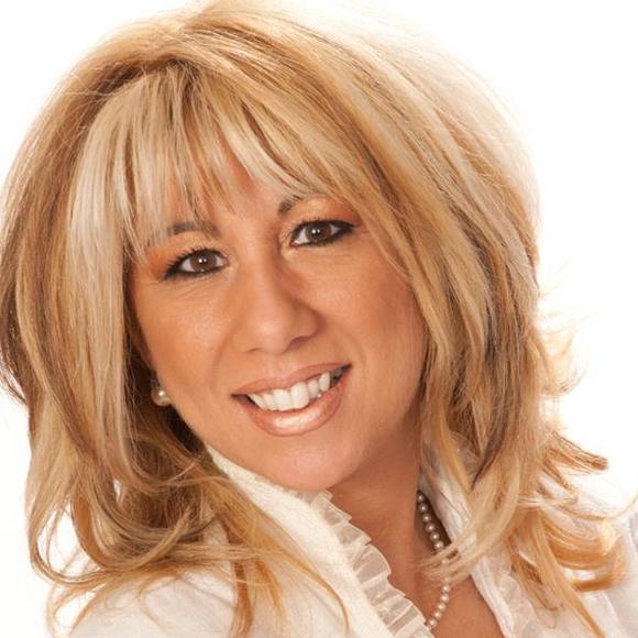 Profile Picture of Brigitte Attard (@brigitteattard) on Poshmark