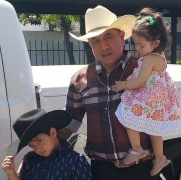 Profile Picture of Rogelio Vargas (@rogeliovarga739) on Poshmark