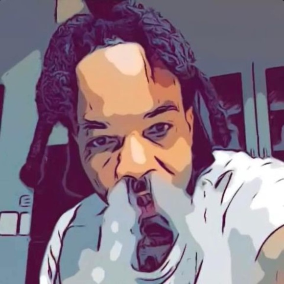 Profile Picture of Theodore Mitchell (@bossmane424) on Poshmark