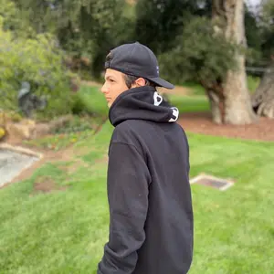 Profile Picture of   START A CLOTHING BRAND AS A... (@brendstein) on Tiktok