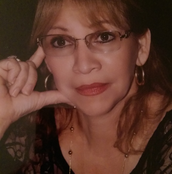 Profile Picture of Isabel Tejeda (@lagorda2) on Poshmark