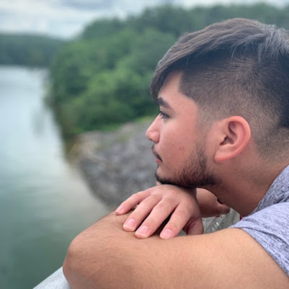 Profile Picture of Josiah Garcia (@josiahgarcia56) on Poshmark