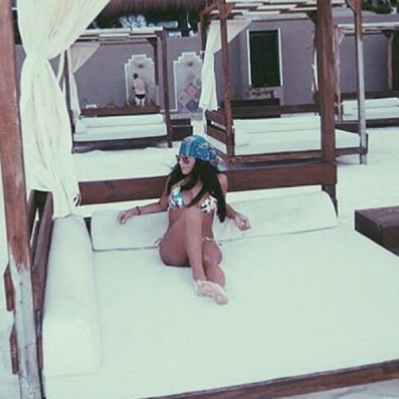 Profile Picture of Kay Scuderi (@kaylascuderi) on Poshmark