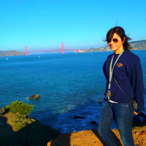 Profile Picture of Cristina Passoni (@cristinapassoni) on Poshmark