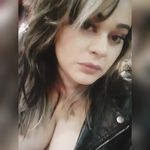 Profile Picture of Tássia Barros (@sometimesshecries) on Instagram