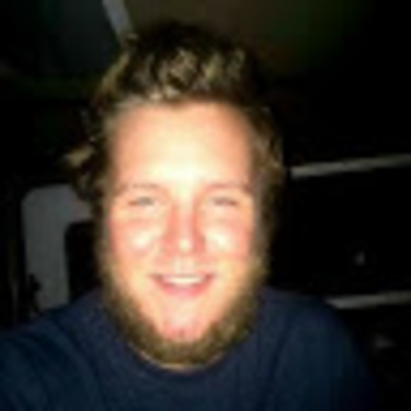 Profile Picture of Michael Parmenter (@michaelp2202) on Poshmark