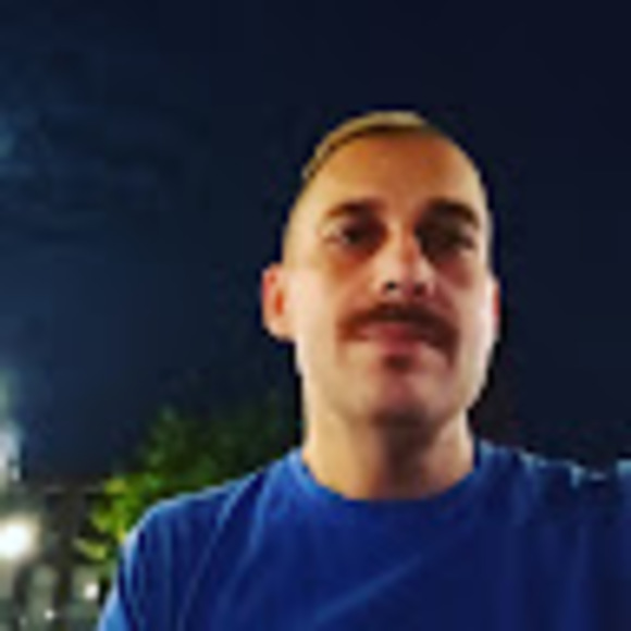 Profile Picture of Daniel Schults (@danielswaymedia) on Poshmark