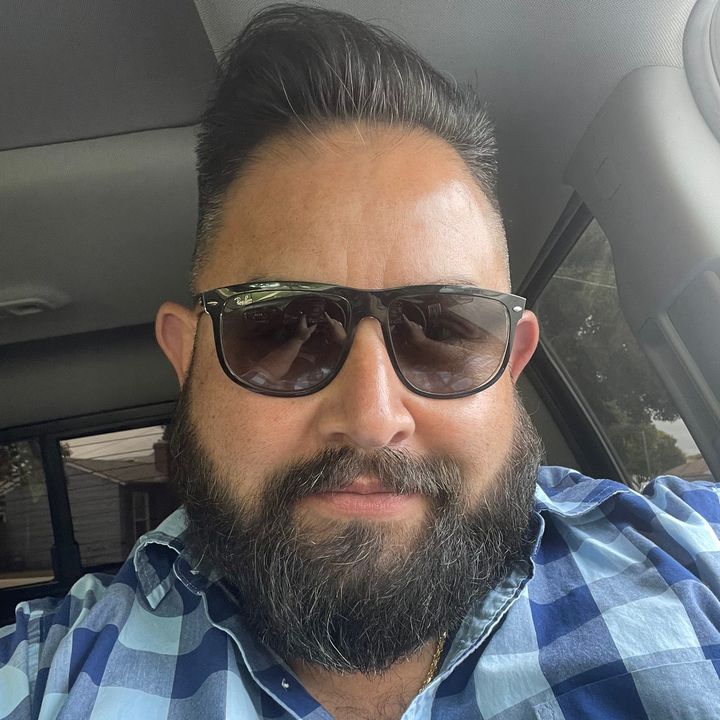Profile Picture of Mark Solis (@user002591995) on Tiktok