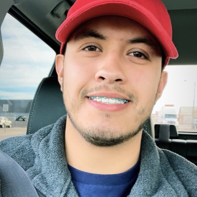 Profile Picture of Jonatan Loya (@Jay__lo15) on Twitter