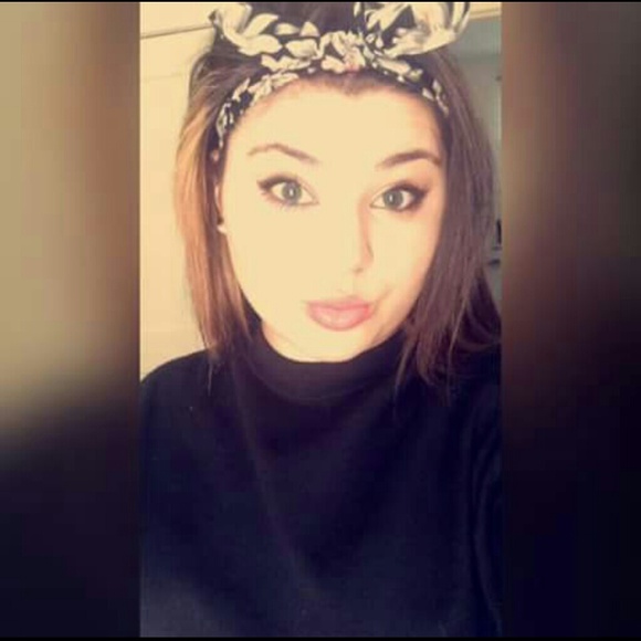 Profile Picture of Sonia Gertler (@poptarts_xo) on Poshmark