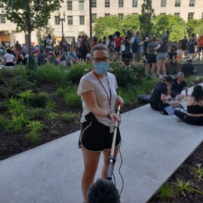 Profile Picture of Meg Anderson (@meg_anders) on Twitter