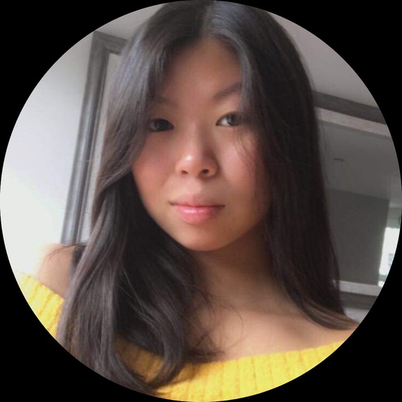 Profile Picture of Ann Schultz (@annjaycee) on Poshmark