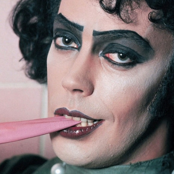 Profile Picture of Barbara Gilboy (@gilgirl13) on Poshmark