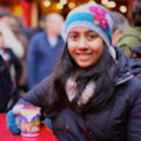 Profile Picture of Kirti Gosalia (@kirtigosalia) on Poshmark