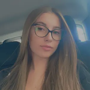 Profile Picture of ale💘 (@alessandra.visconti) on Tiktok