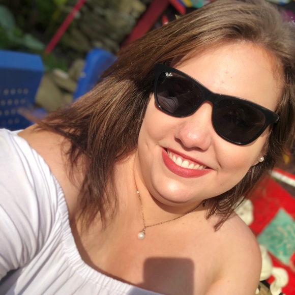 Profile Picture of Kate Knapp (@kateknappy) on Poshmark