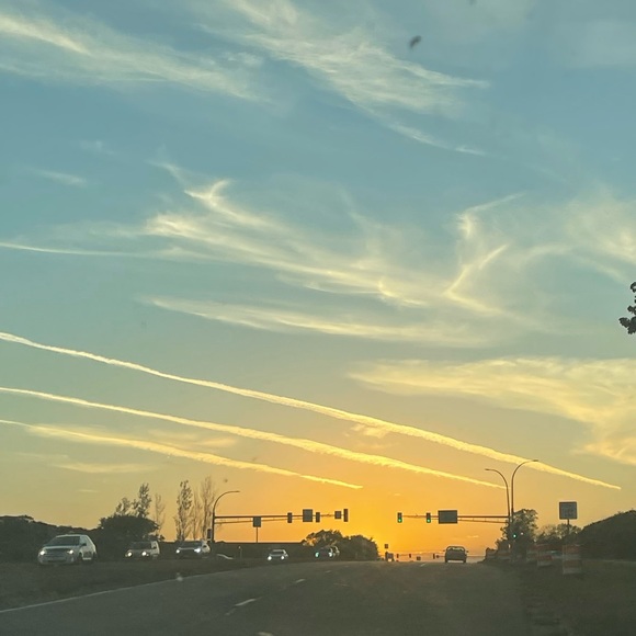 Profile Picture of Emily Ouren (@emily_ouren) on Poshmark