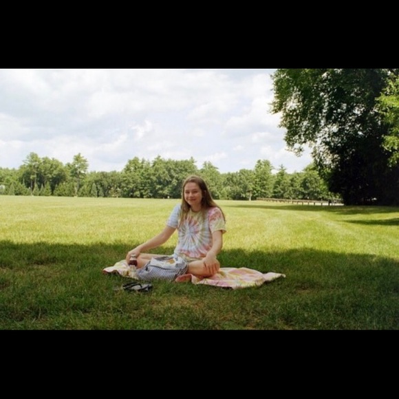 Profile Picture of Eliza Bernene (@elizab1203) on Poshmark