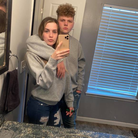 Ivan Balay - Poshmark Profile Picture of Ivan Balay (@ivanb26) on Poshmark