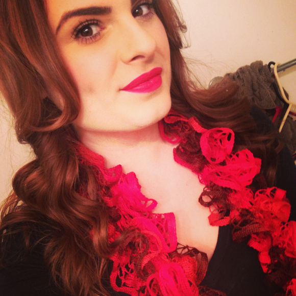 Profile Picture of Christina Snook (@yourstrulyyy) on Poshmark