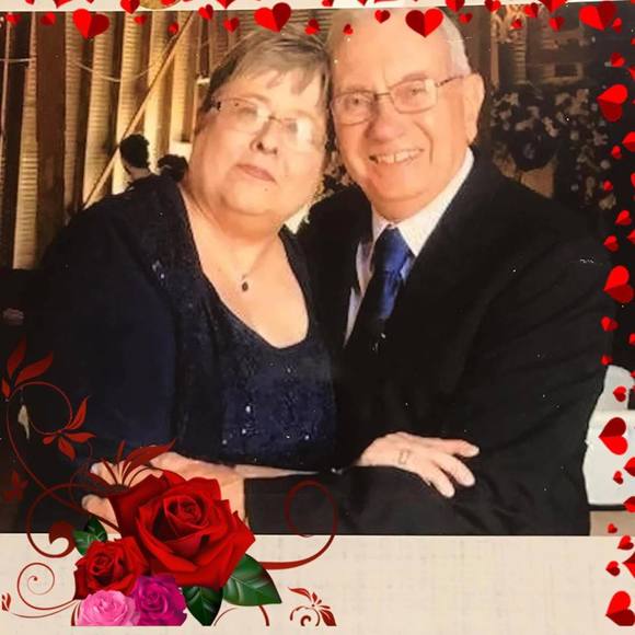 Profile Picture of Donna Brockus (@mammabee3) on Poshmark