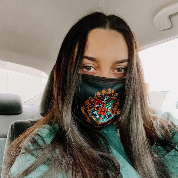 Profile Picture of Alyssa Kujawski (@akujawski) on Poshmark