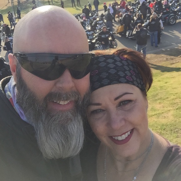 Profile Picture of Lisa Warinner (@asil1968) on Poshmark