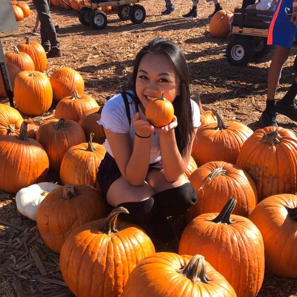 Kimsa Nguyen - Poshmark Profile Picture of Kimsa Nguyen (@peachykimmyy) on Poshmark