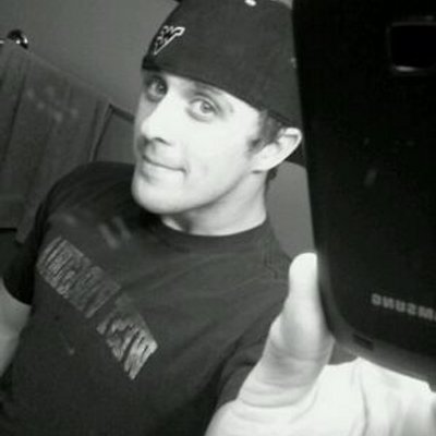 Profile Picture of Justin Hocker (@Hawk19Justin) on Twitter